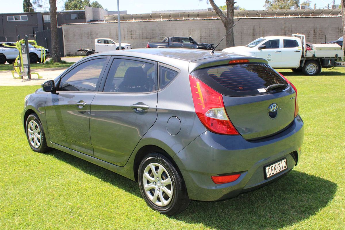 2011 HYUNDAI ACCENT ACTIVE 4 SP AUTOMATIC 5D HATCHBACK 4CYL 2011 HYUNDAI ACCENT ACTIVE 4 SP AUTOMATIC 5D HATCHBACK 4CYL