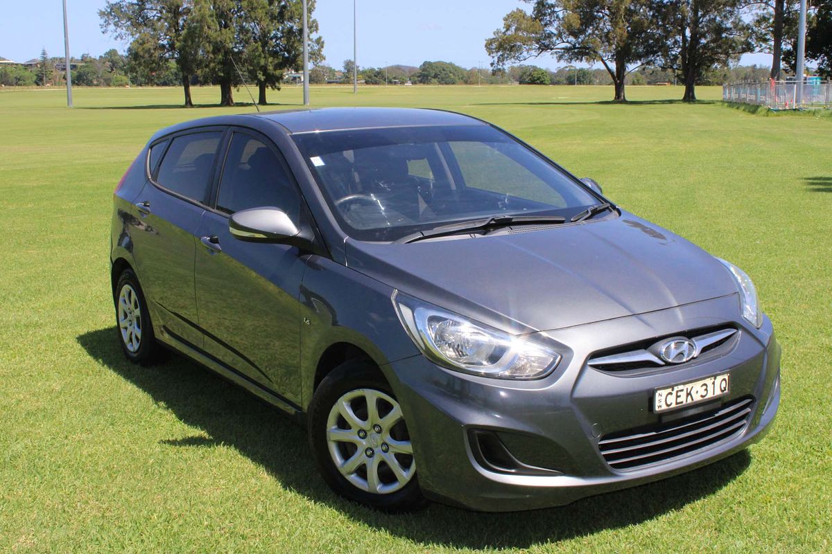 2011 HYUNDAI ACCENT ACTIVE 4 SP AUTOMATIC 5D HATCHBACK 4CYL 2011 HYUNDAI ACCENT ACTIVE 4 SP AUTOMATIC 5D HATCHBACK 4CYL