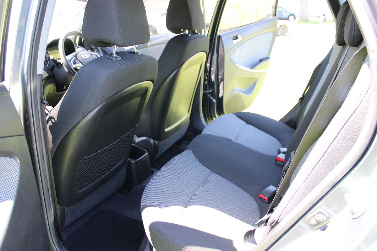 2011 HYUNDAI ACCENT ACTIVE 4 SP AUTOMATIC 5D HATCHBACK 4CYL