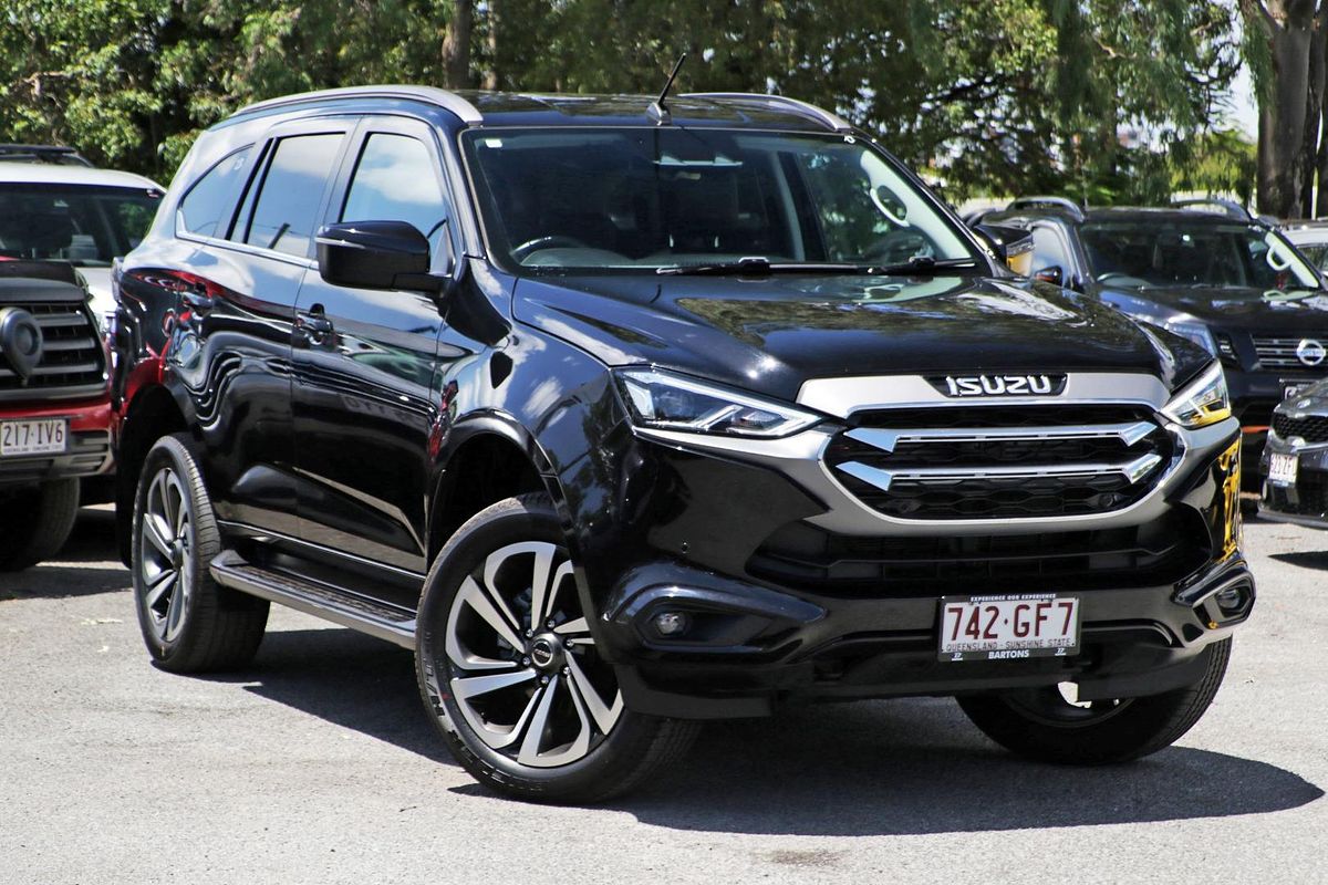 2022 Isuzu MU-X LS-T