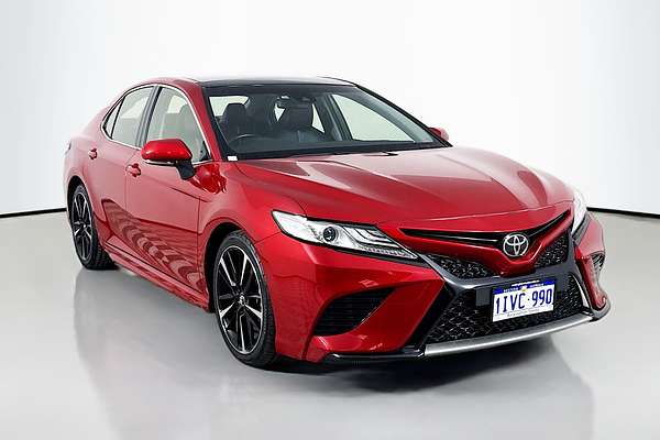 2018 Toyota Camry SX GSV70R