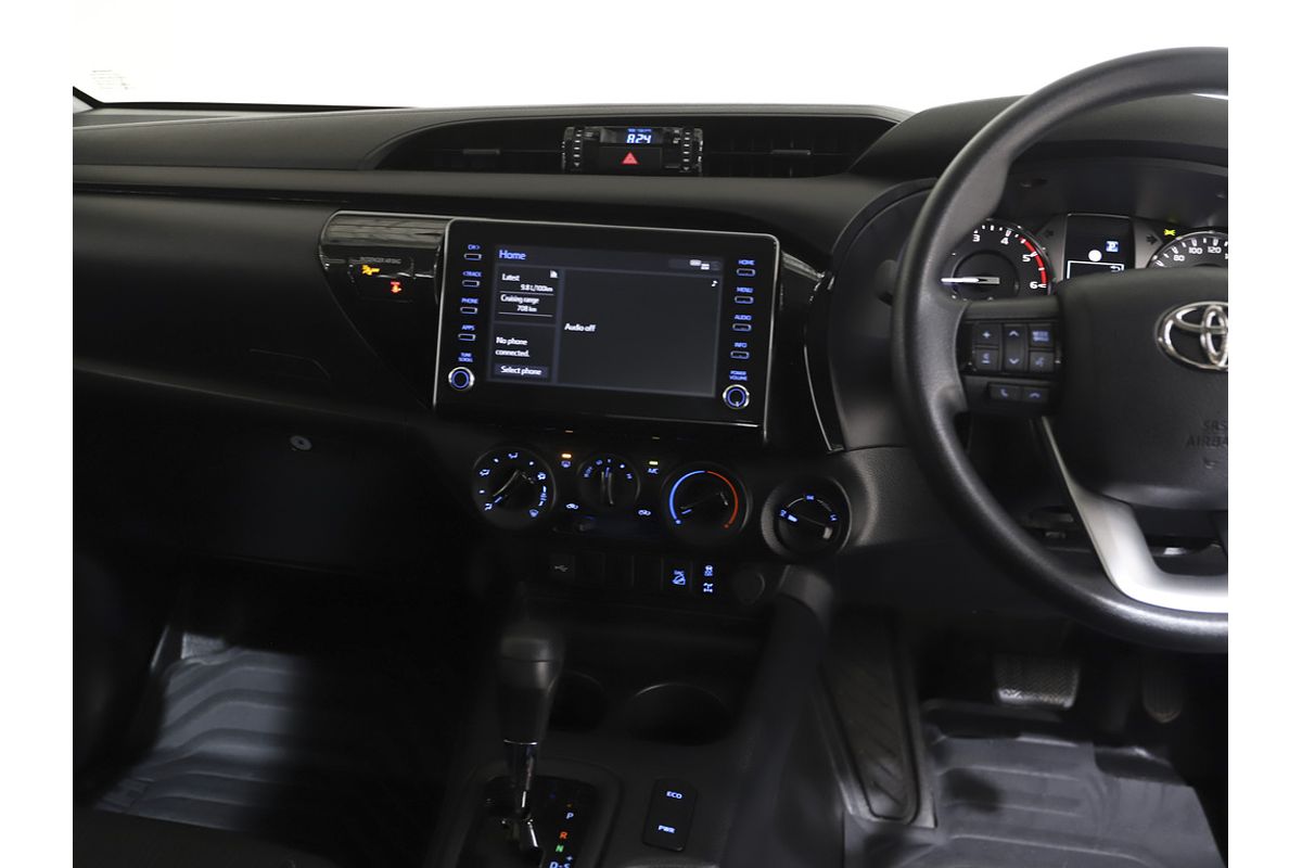 Hilux 4x4 SR 2.8L T Diesel Automatic Double Cab