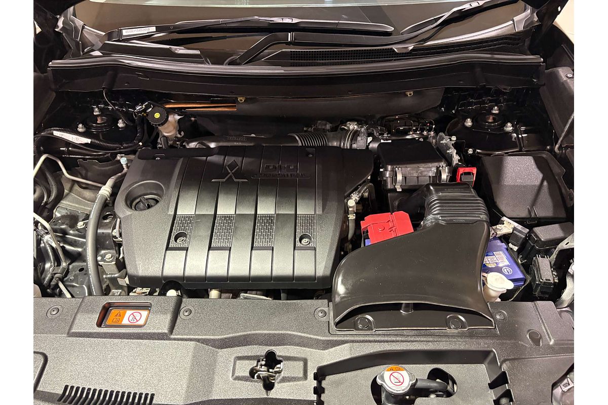 2019 Mitsubishi Outlander Exceed ZL