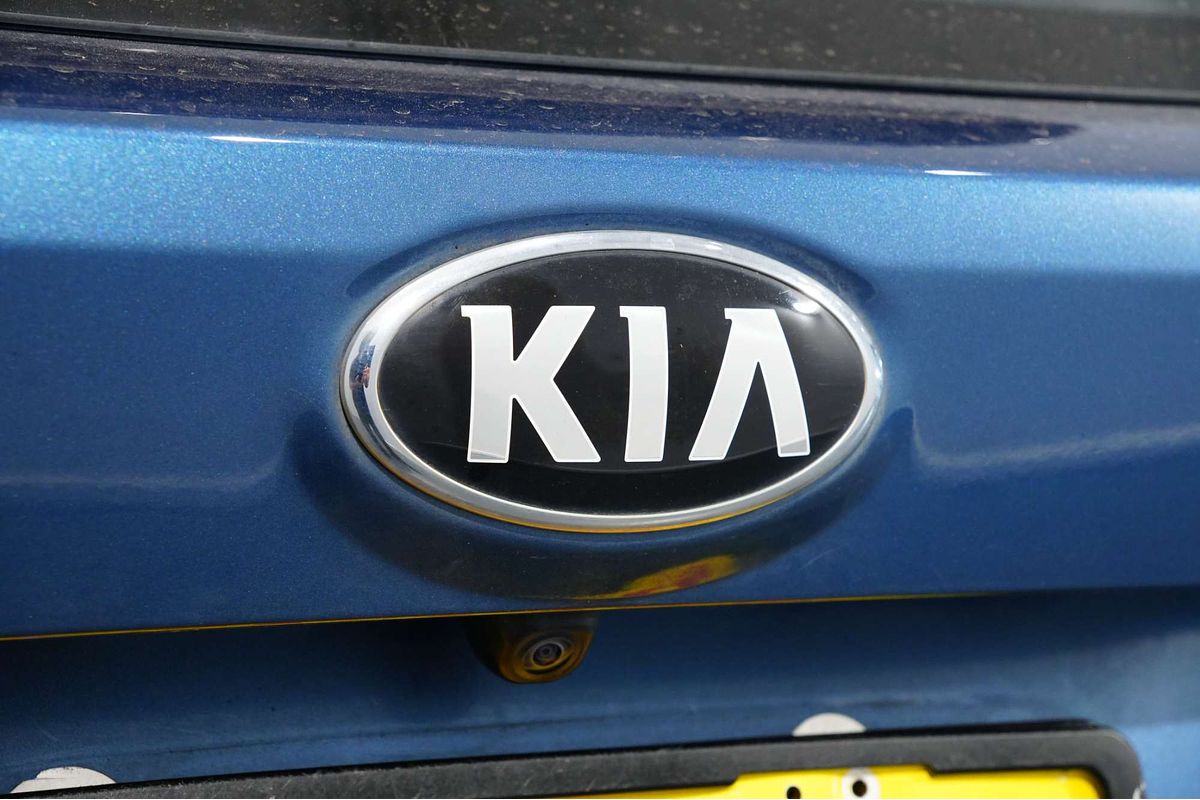 2020 Kia Sorento S MQ4