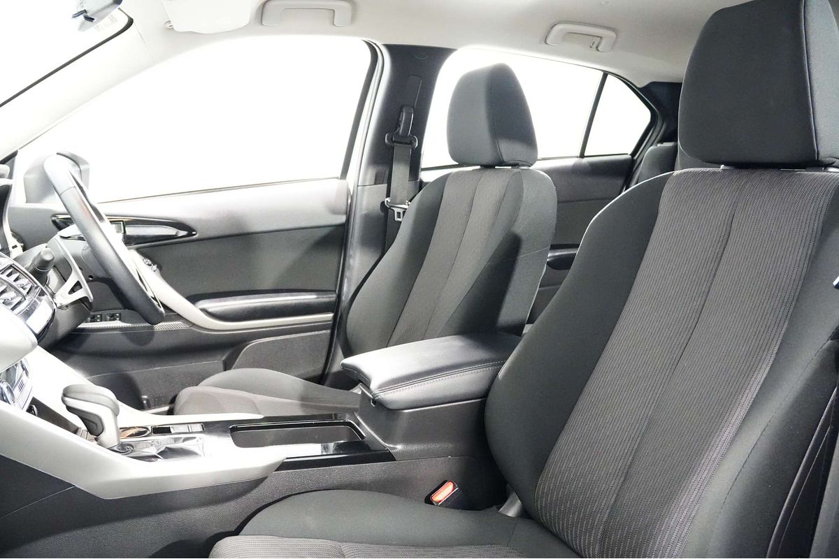 2022 Mitsubishi Eclipse Cross LS YB