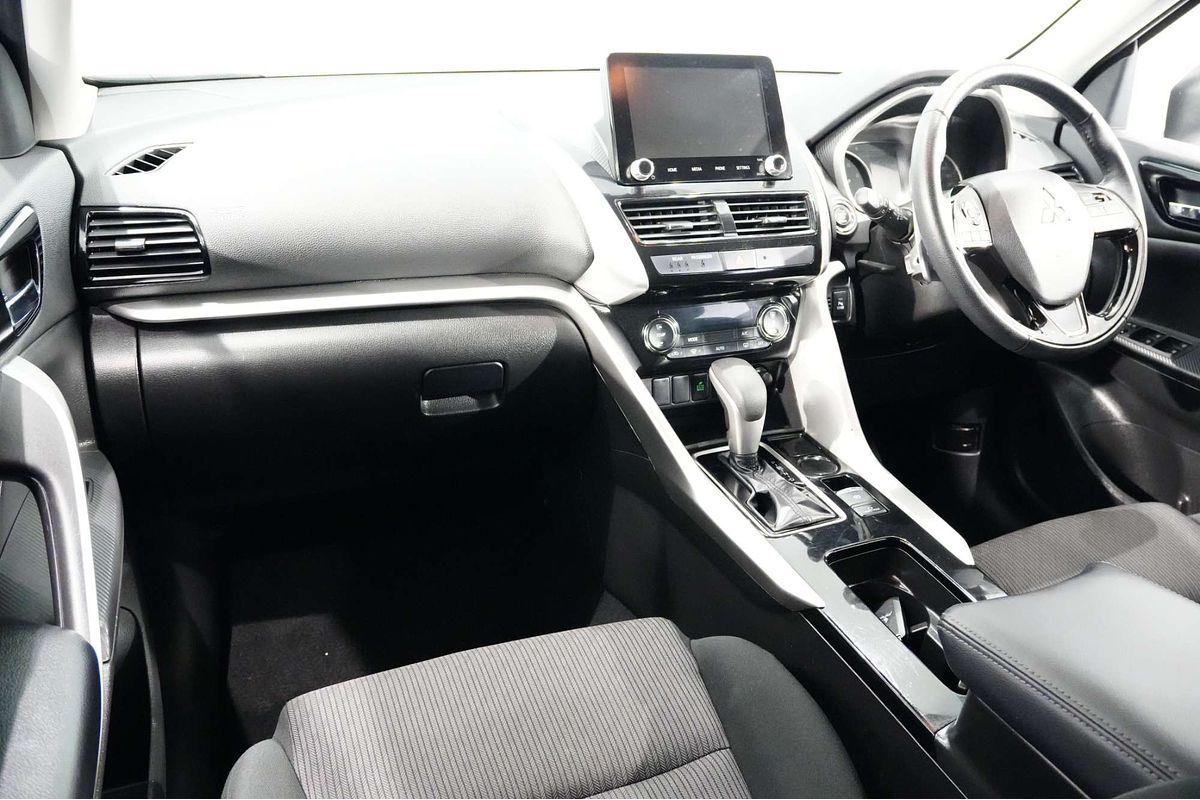 2022 Mitsubishi Eclipse Cross LS YB