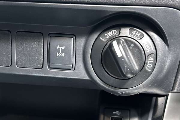 2019 Nissan Navara SL D23 Series 3 4X4 thumb-14