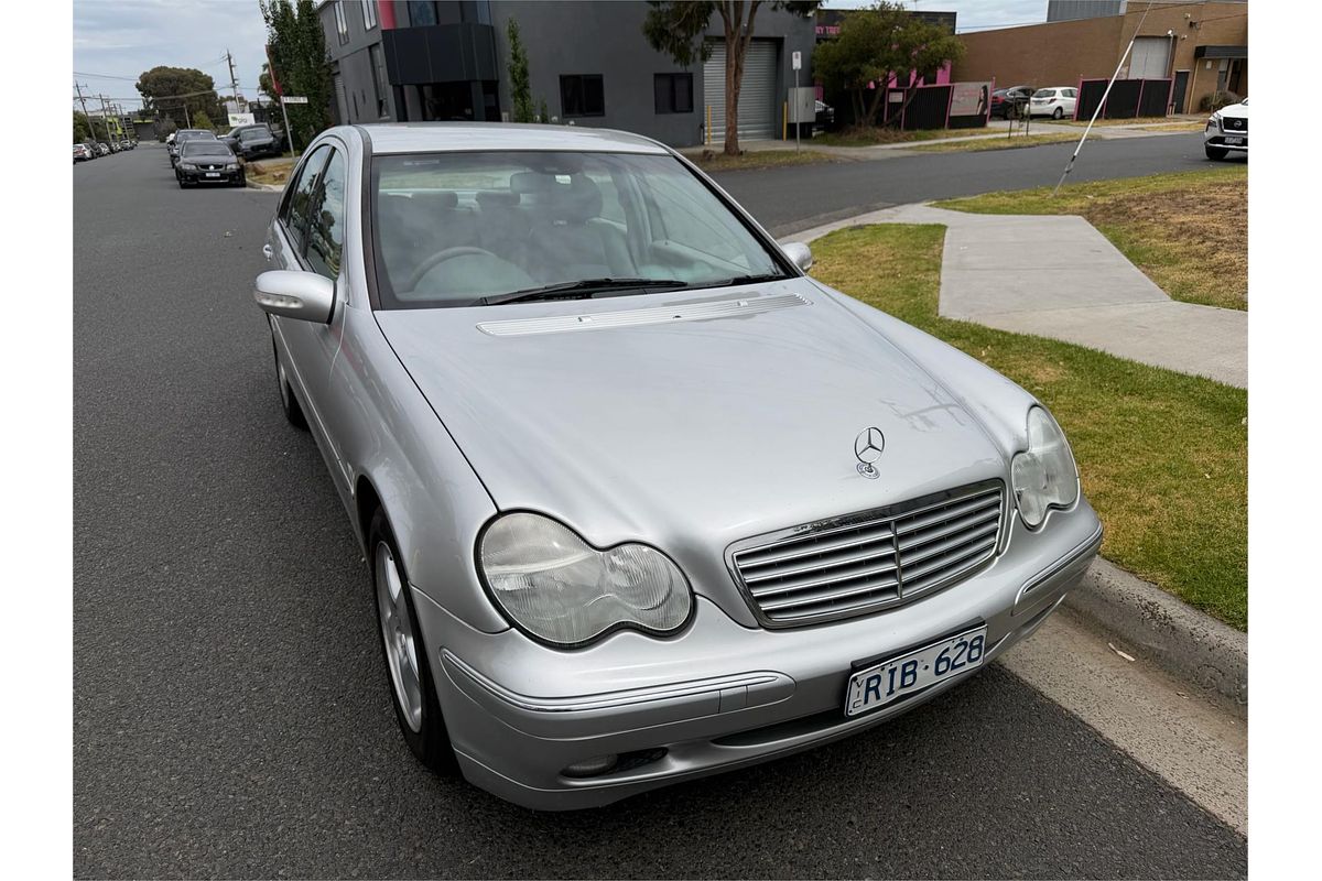 2001 Mercedes-Benz C-Class C200 Kompressor Classic W203