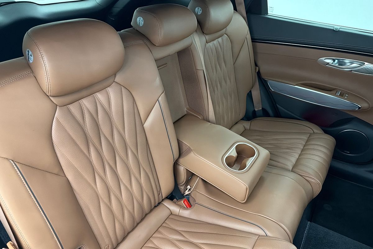 2022 Genesis GV70 2.5T AWD JK.V2