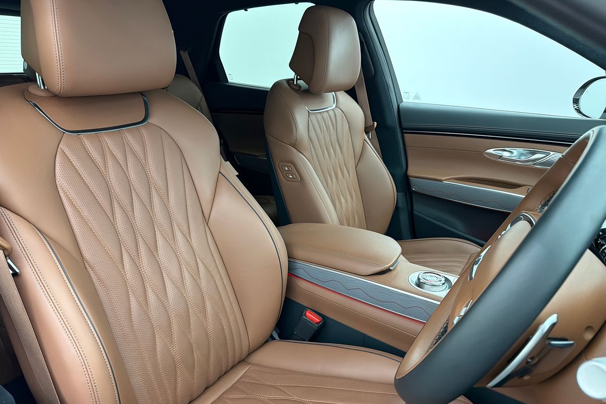 2022 Genesis GV70 2.5T AWD JK.V2