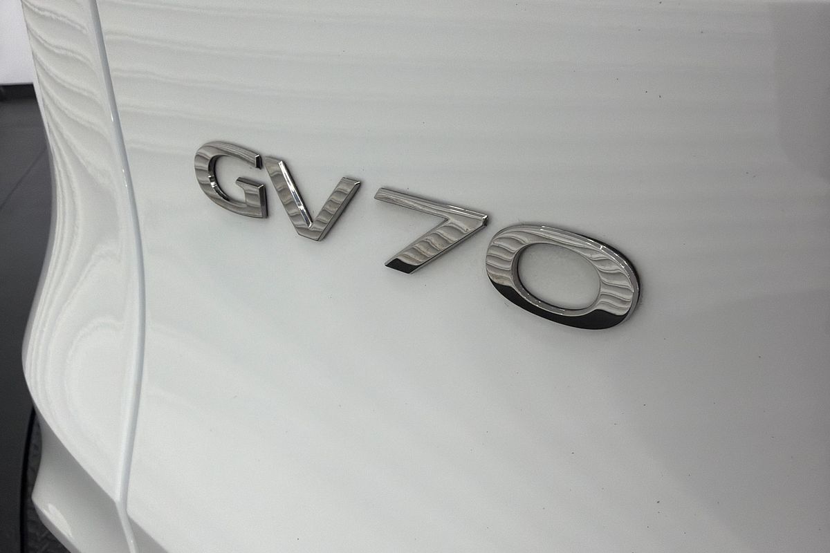 2022 Genesis GV70 2.5T AWD JK.V2