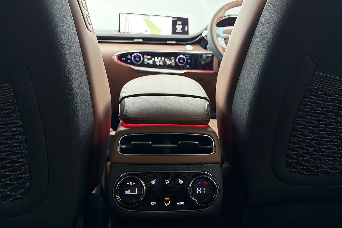 2022 Genesis GV70 2.5T AWD JK.V2