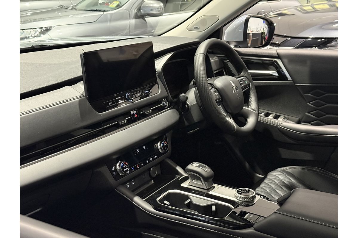 2025 Mitsubishi ZM Outlander EXCEED 2.5L CVT AWD 5ST