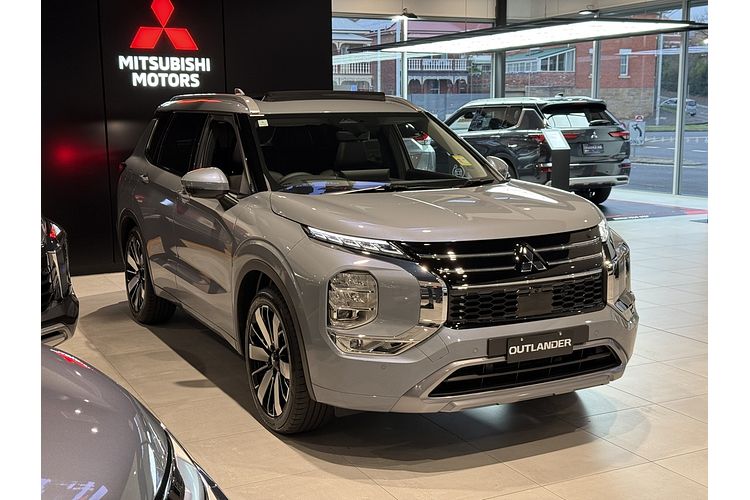 2025 Mitsubishi Outlander Exceed ZM
