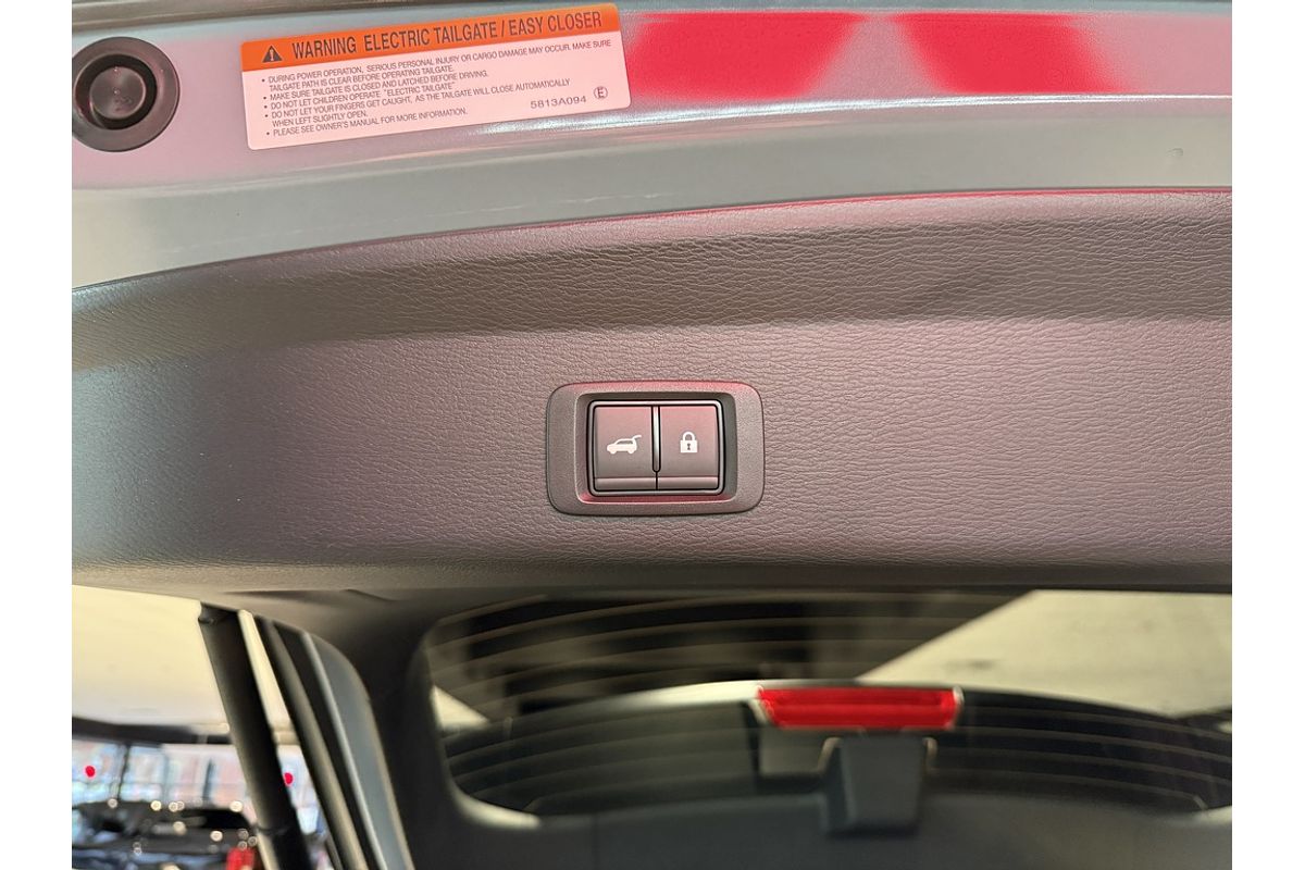 2025 Mitsubishi ZM Outlander EXCEED 2.5L CVT AWD 5ST