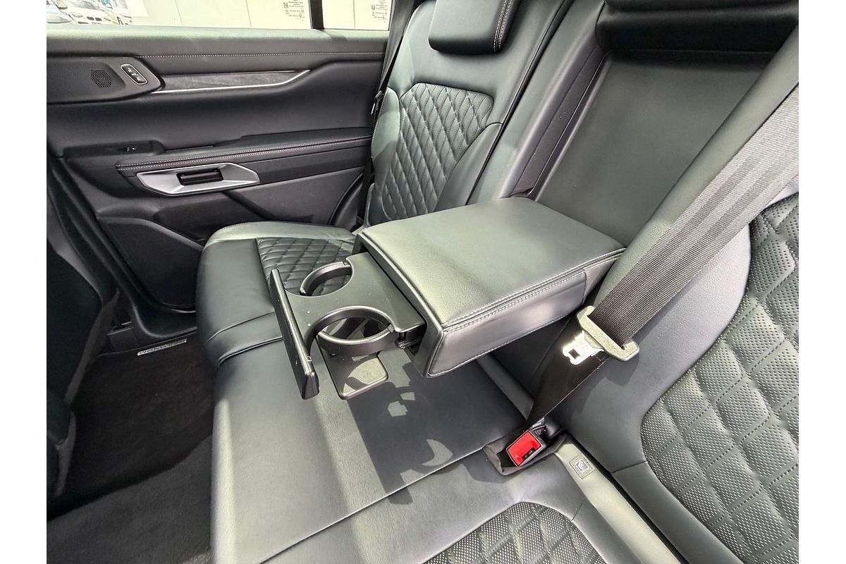 2022 Ford Everest Platinum 3.0L