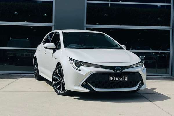 2020 Toyota Corolla ZR Hybrid ZWE211R