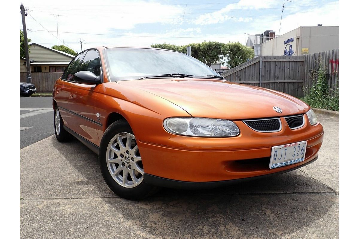 2000 Holden Commodore Executive VTII