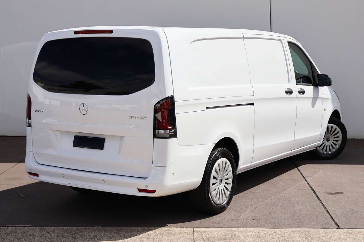 2025 Mercedes-Benz Vito