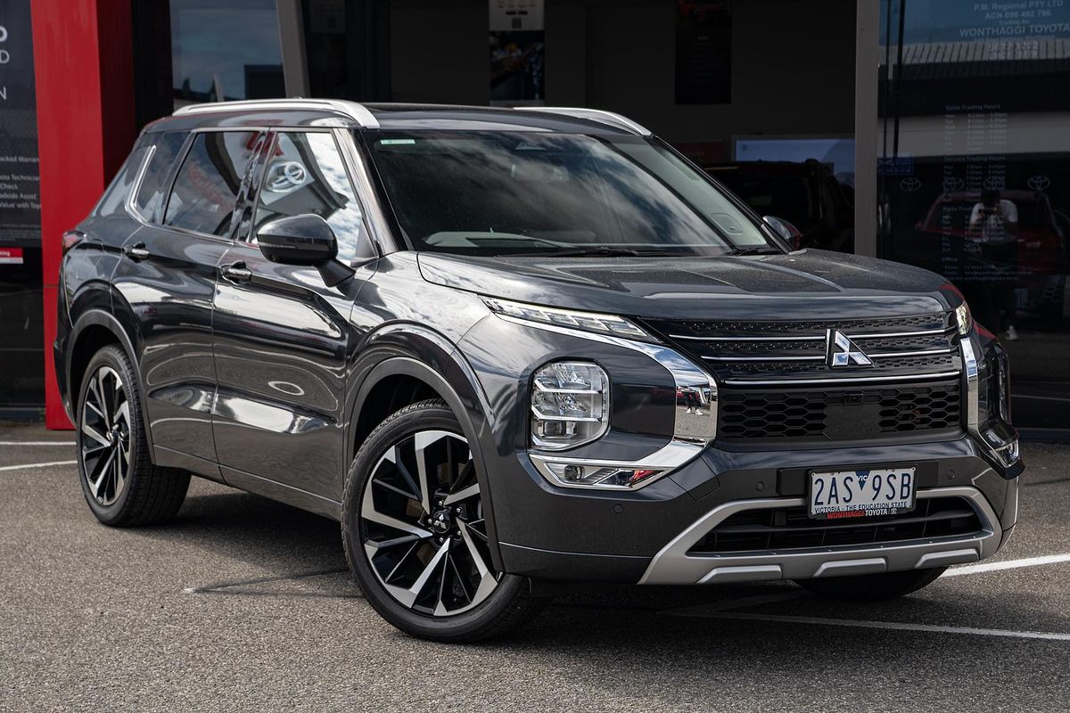 2024 Mitsubishi Outlander Exceed ZM