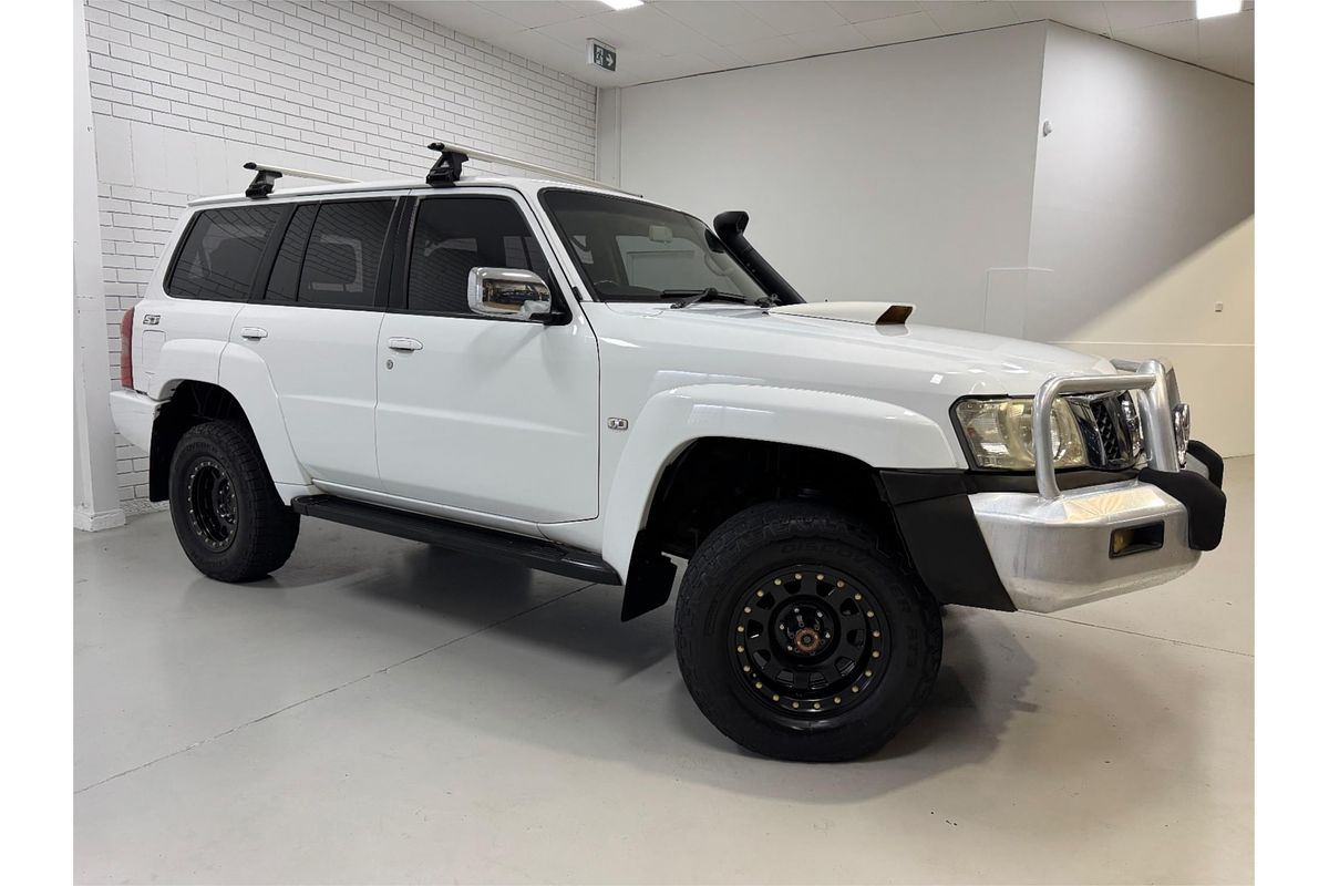 2004 Nissan Patrol ST-S GU IV