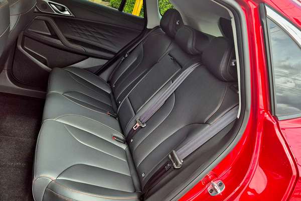 2025 MG HS Super Hybrid Essence AS33P thumb-6