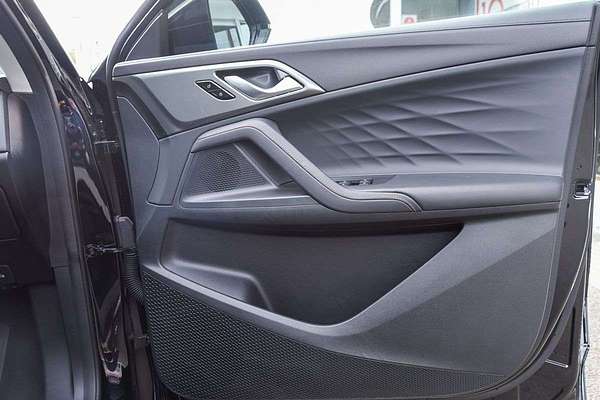 2025 MG HS Super Hybrid Essence AS33P thumb-15