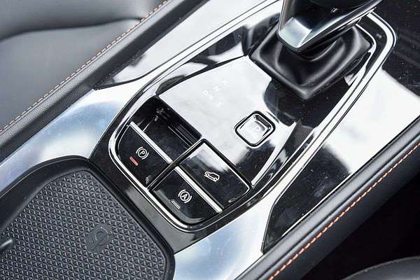 2025 MG HS Super Hybrid Essence AS33P thumb-14