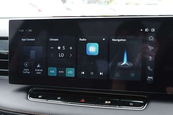 2025 MG HS Super Hybrid Essence AS33P thumb-16