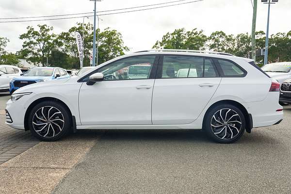 2022 Volkswagen Golf 110TSI Life 8 thumb-3