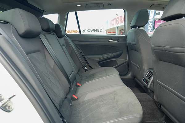 2022 Volkswagen Golf 110TSI Life 8 thumb-8