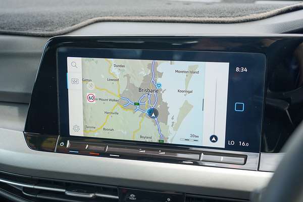 2022 Volkswagen Golf 110TSI Life 8 thumb-12