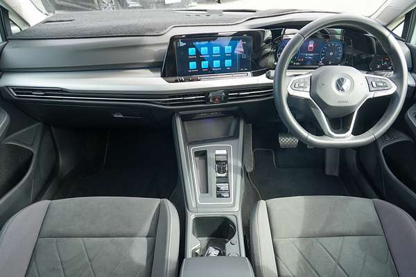 2022 Volkswagen Golf 110TSI Life 8 thumb-16