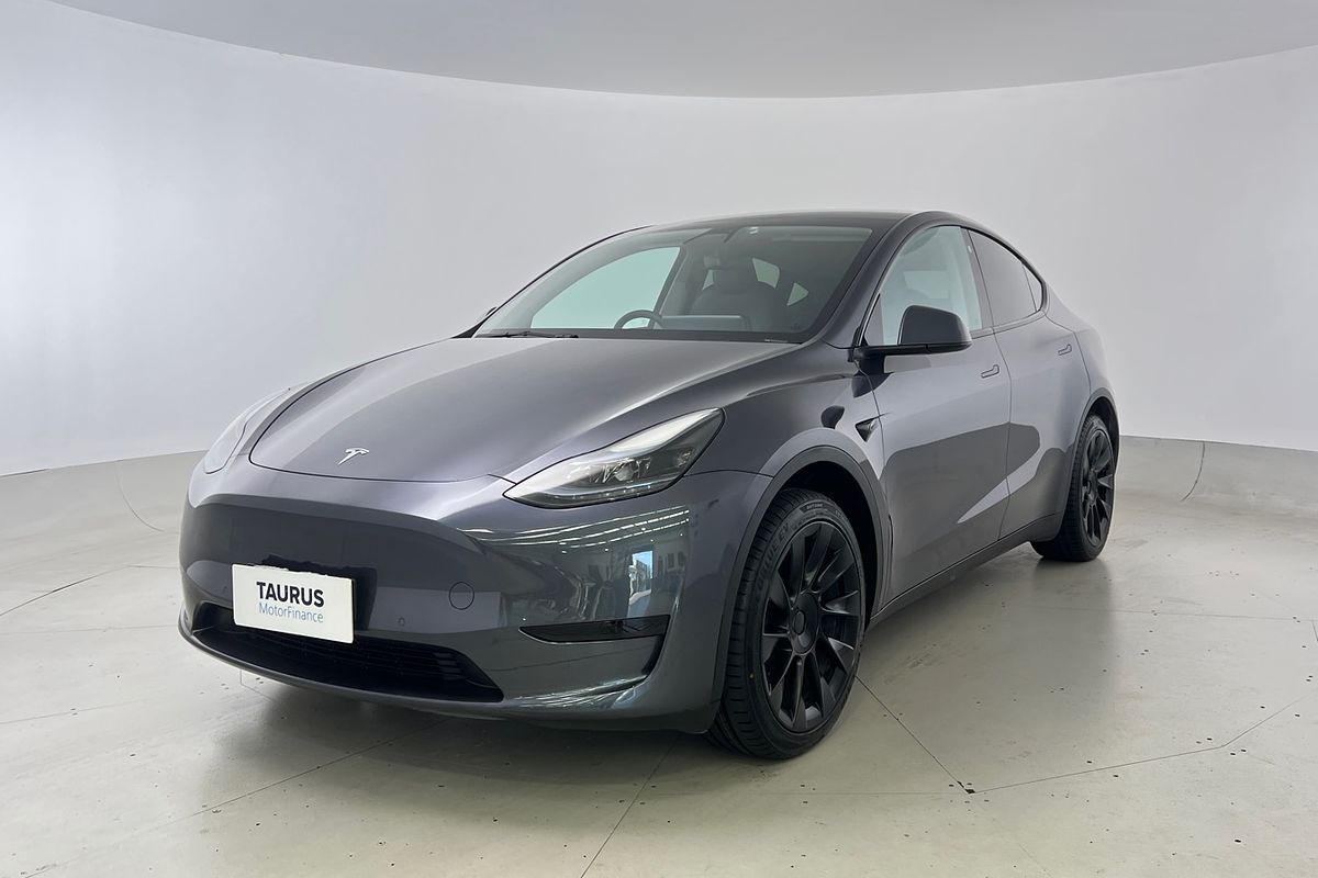 2022 Tesla Model Y Rear-Wheel Drive