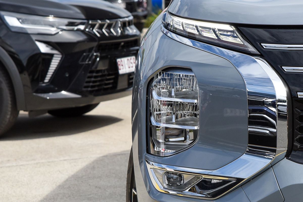 2025 Mitsubishi Outlander Exceed Tourer ZM