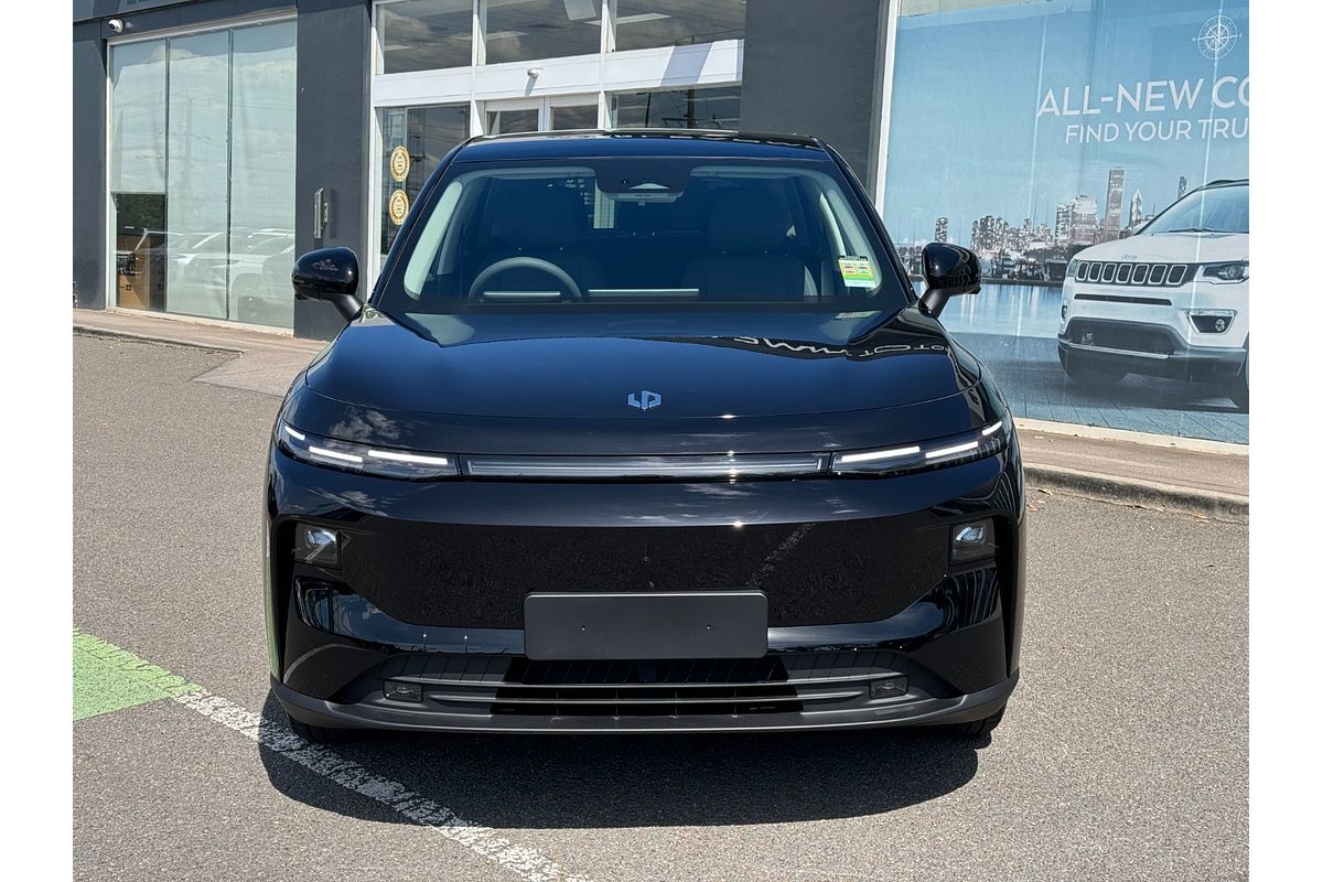 2025 Leapmotor B10 Design LR A12