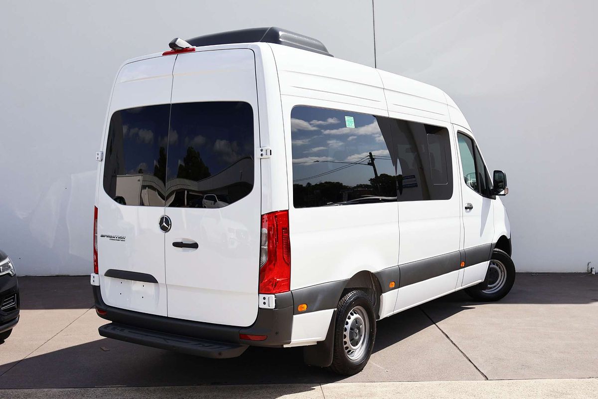 2025 Mercedes-Benz Sprinter 415 Transfer VS30 MWB Low Roof