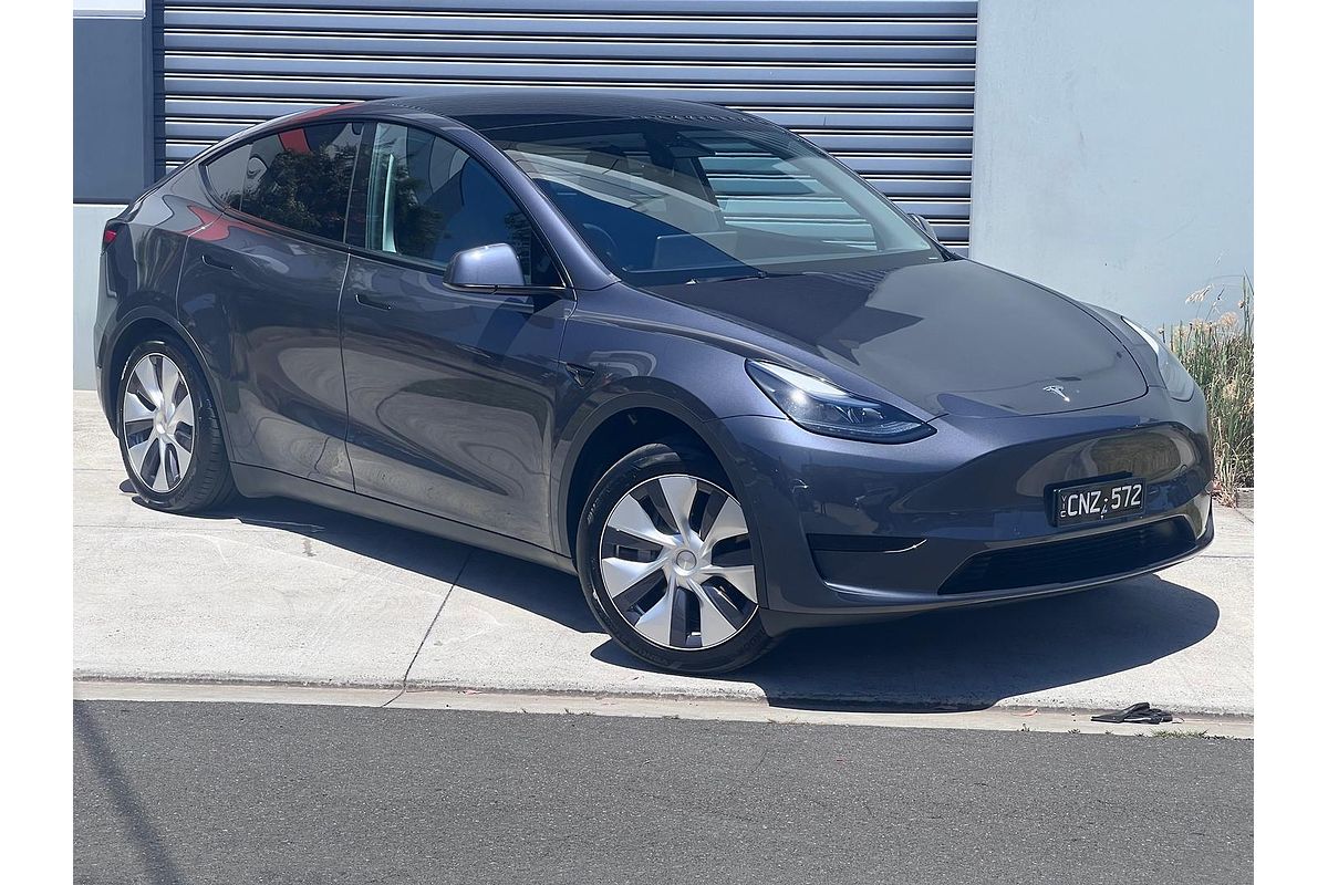 2023 Tesla Model Y Rear-Wheel Drive