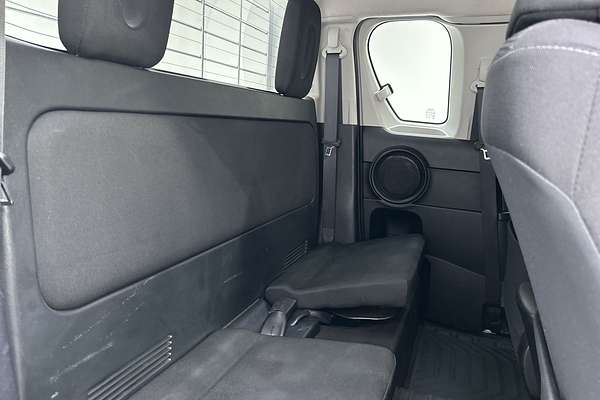 2023 Toyota Hilux SR GUN126R thumb-11