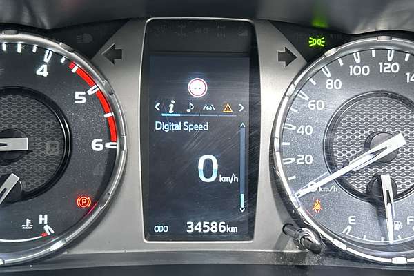 2023 Toyota Hilux SR GUN126R thumb-13