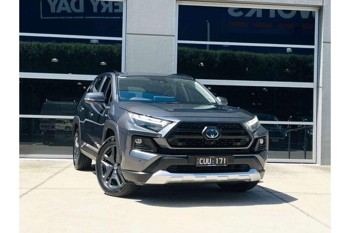 2024 Toyota RAV4 Edge AXAH54R