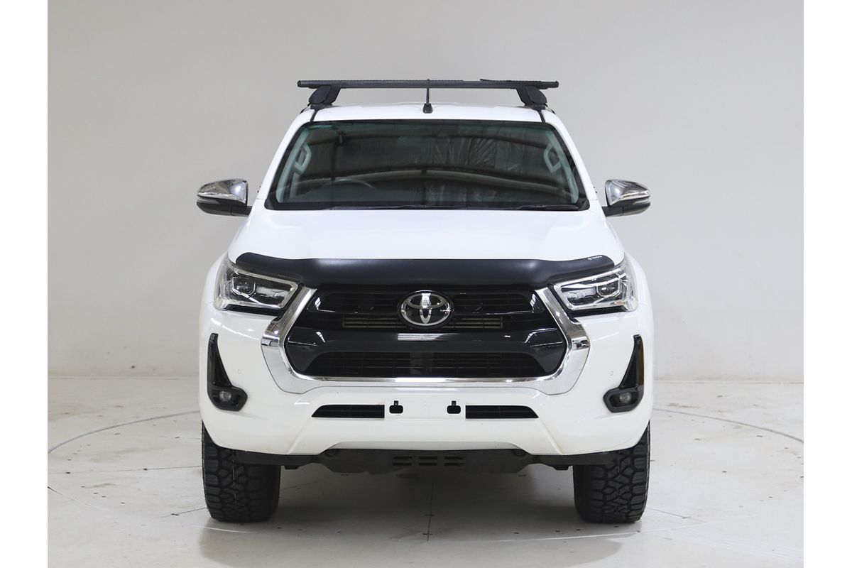 Hilux 4x4 SR5 2.8L T Diesel Automatic Double Cab 2L70350 001 Hilux 4x4 SR5 2.8L T Diesel Automatic Double Cab 2L70350 001