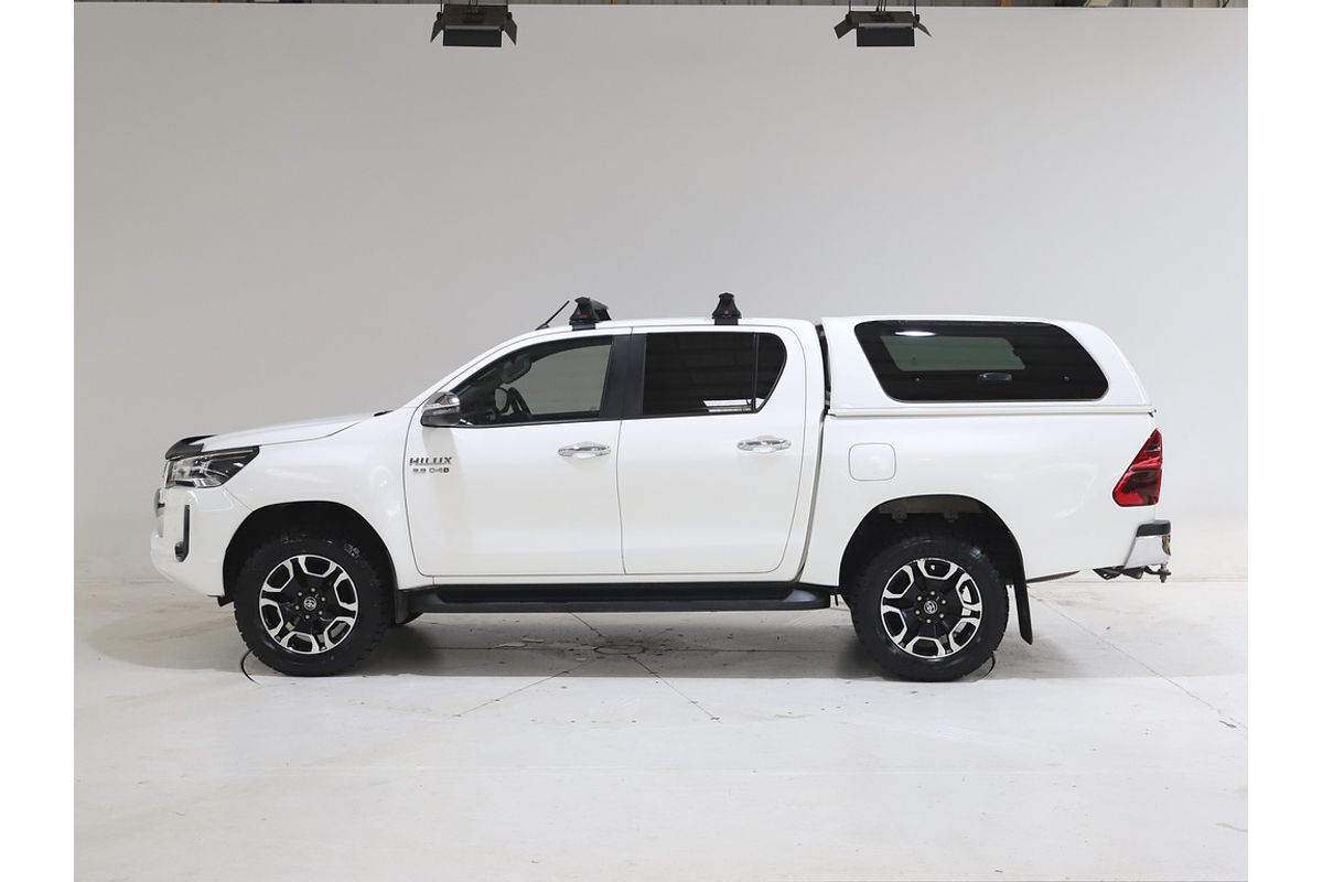 Hilux 4x4 SR5 2.8L T Diesel Automatic Double Cab 2L70350 001 Hilux 4x4 SR5 2.8L T Diesel Automatic Double Cab 2L70350 001
