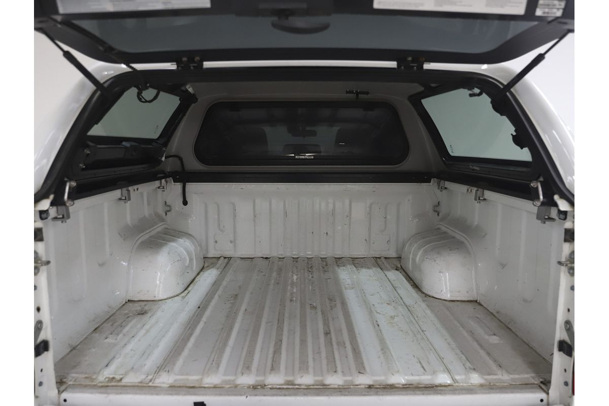 Hilux 4x4 SR5 2.8L T Diesel Automatic Double Cab 2L70350 001