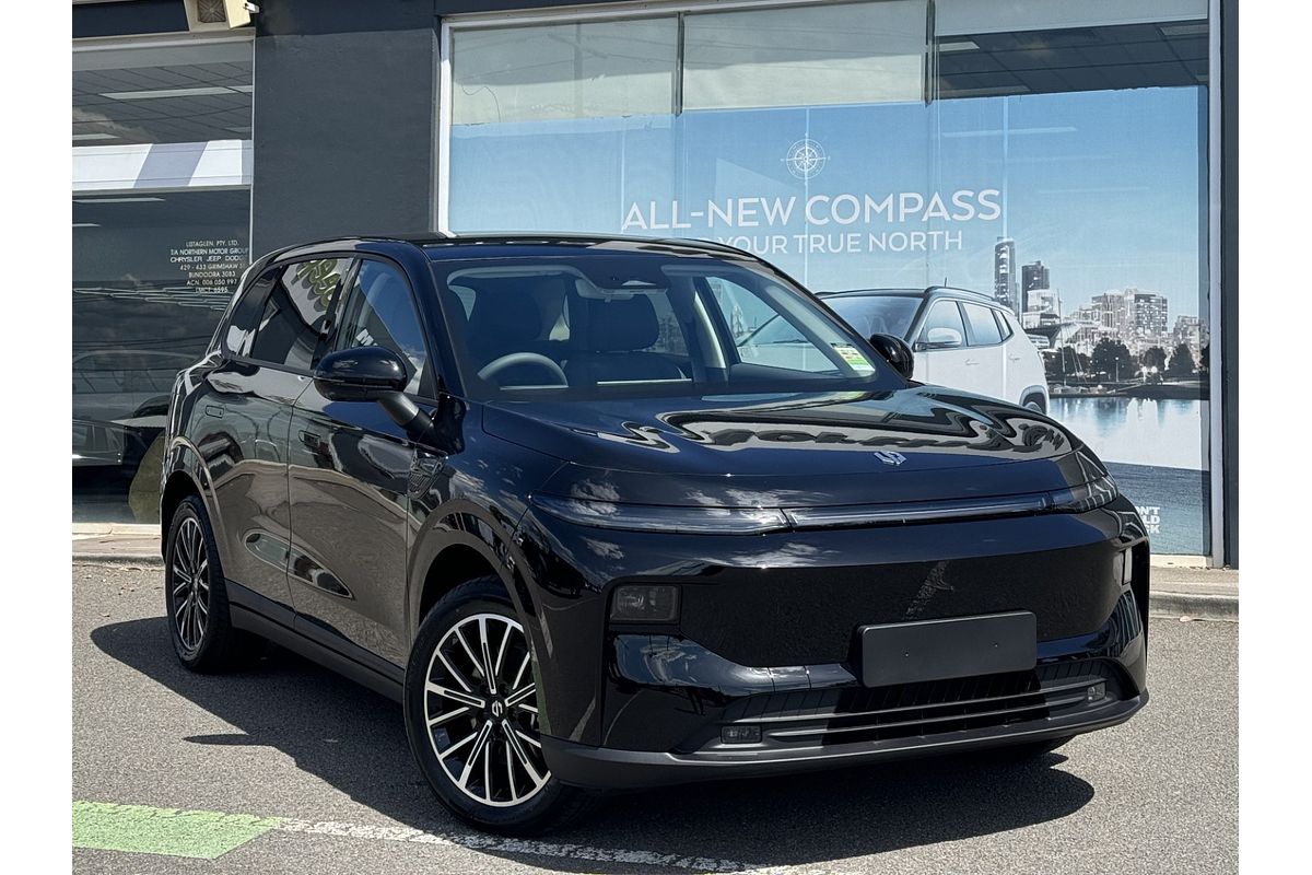 2025 Leapmotor B10 Design LR A12