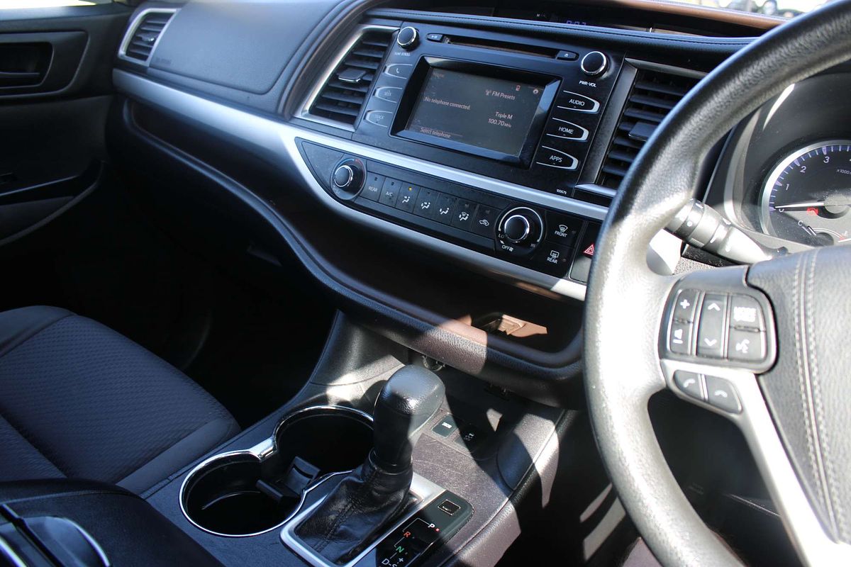 Kluger 4x2 GX 3.5L Petrol Automatic Wagon 9T87100 001