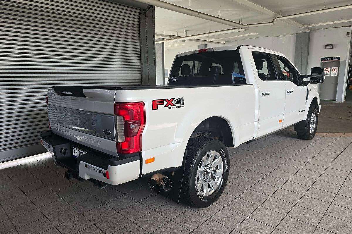 FORD F-350 PLATINUM Dual Cab AUTO 6SP 4x4 6.7L V8 TD