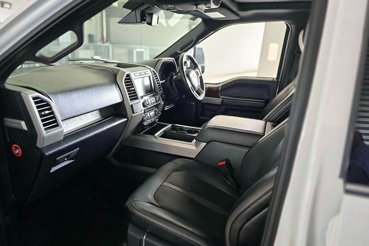 FORD F-350 PLATINUM Dual Cab AUTO 6SP 4x4 6.7L V8 TD