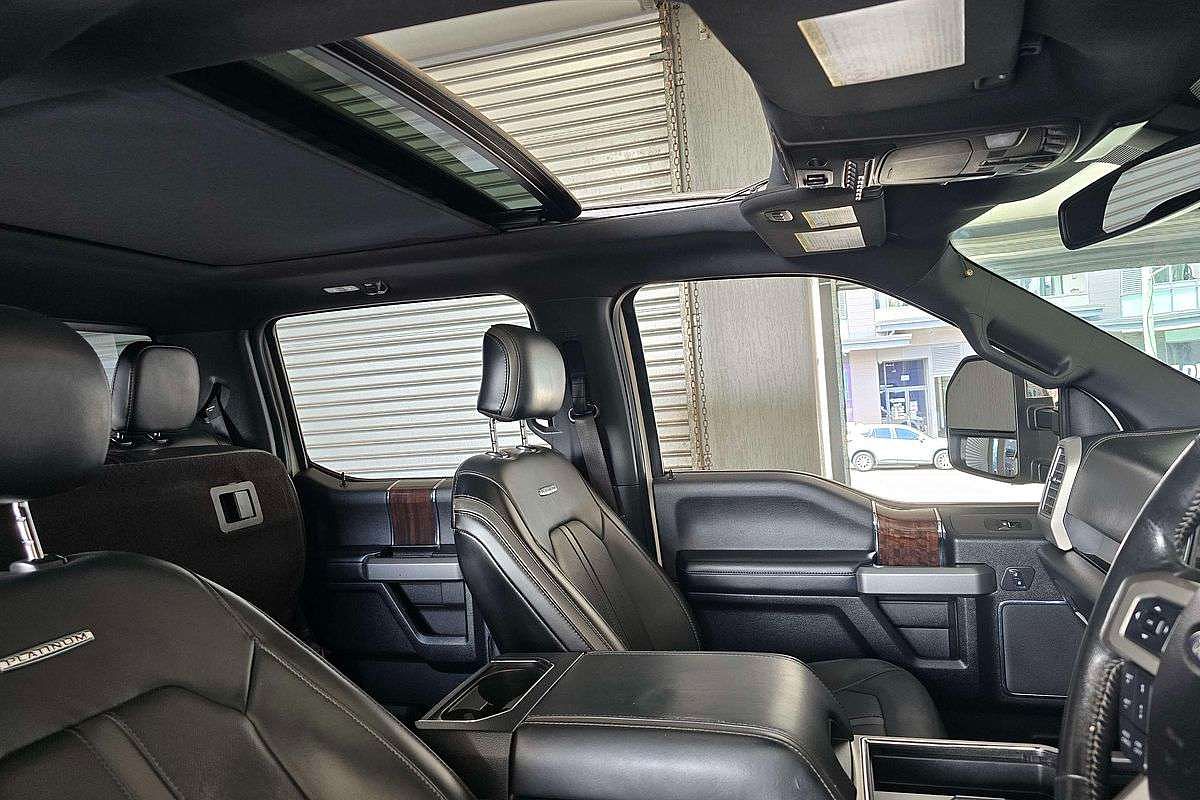 FORD F-350 PLATINUM Dual Cab AUTO 6SP 4x4 6.7L V8 TD