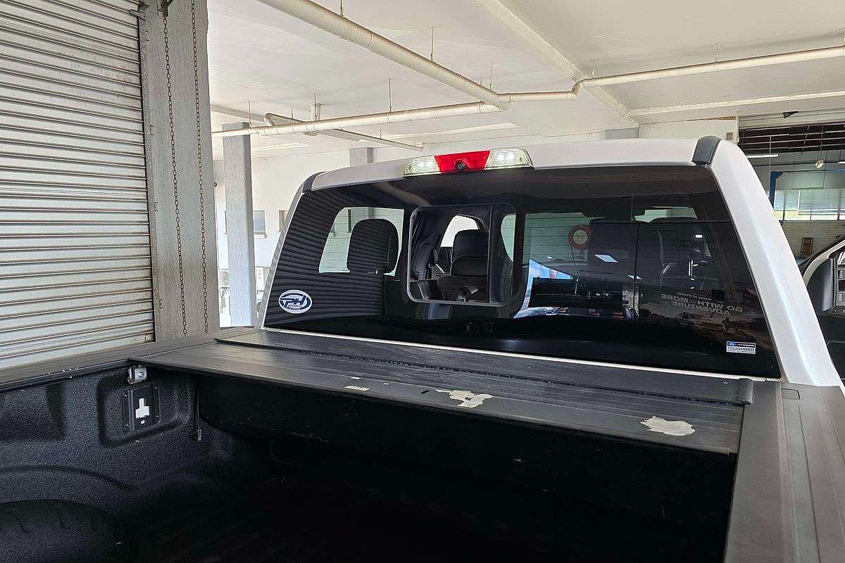 FORD F-350 PLATINUM Dual Cab AUTO 6SP 4x4 6.7L V8 TD